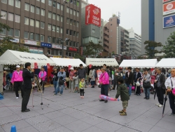 写真:駅前広場の様子