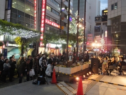 写真:区役所通りのイルミネーション