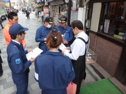 写真：防火対策の打ち合わせ