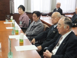 写真:歓談の様子