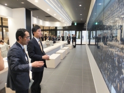 写真:東京観光情報センターの大画面