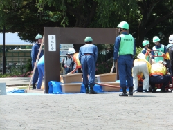 写真:住宅浸水への対応訓練