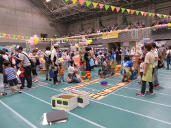 写真:熱気あふれる会場