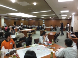 写真：区民討議会の会場の様子