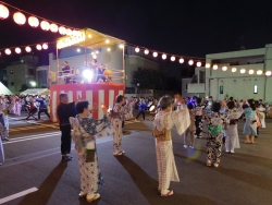 写真：信濃町ふるさと盆踊り大会