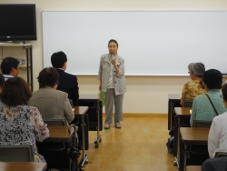 写真:鍋島会長あいさつ