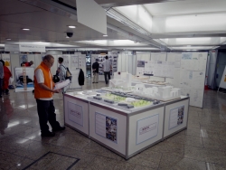 写真:学生による展示物