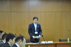 写真：検討会議の様子