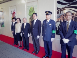 写真:関係者記念撮影
