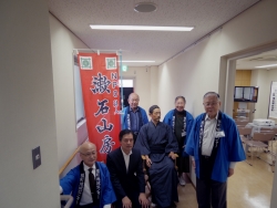 写真:NPO漱石山房の皆さん