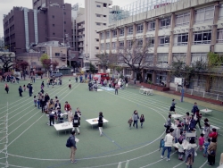 写真：遊びの広場の様子