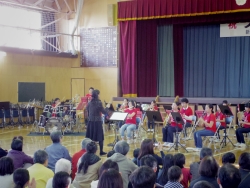 写真:中学生による吹奏楽演奏
