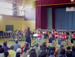 写真：中学生による吹奏楽演奏