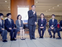 写真:東京都担当者あいさつ