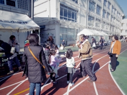 写真:校庭の様子