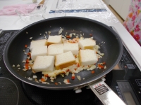 写真:逆さまチーズトースト