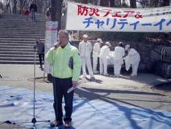 写真：西新宿角三町会会長あいさつ