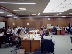 写真：討議会場の様子