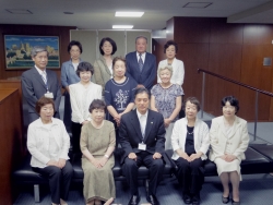 写真:表彰された皆様と記念撮影3
