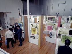 写真:導入展示コーナー
