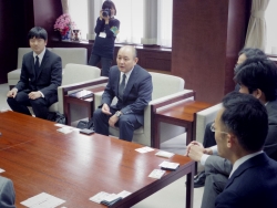 写真:(株)セブン銀行の皆さん