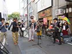 写真：ジャズ演奏の様子