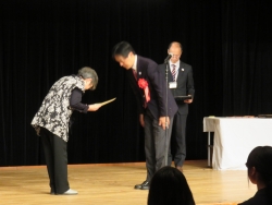 写真:表彰式の様子1