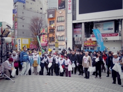 写真:オープニングに集まった参加者の皆さん