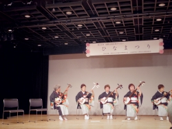 写真:津軽三味線の演奏
