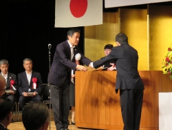 写真:表彰式の様子1