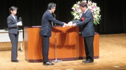 写真:表彰式の様子2