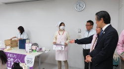 写真:ヨーグルトから鉄分補給を呼び掛けるコーナー