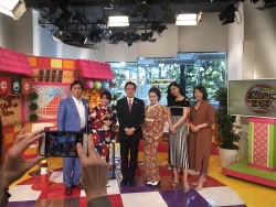 写真:出演者の集合写真