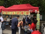 写真:各私立幼稚園のブース