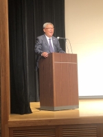 写真:新宿区医師会の黒瀨副会長による閉会あいさつ
