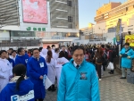 写真:東口駅前広場の様子
