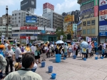 写真：開会式にお集まりの皆さま