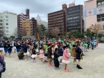 写真：花園小学校での式典の様子