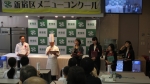 写真:講評してくださる先生方
