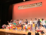写真:元気な歌声