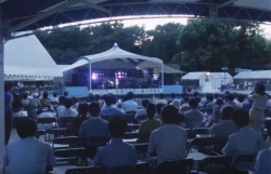 写真:平和コンサート(平成2年撮影)