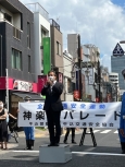 写真:ご挨拶する区長