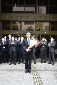 写真:初登庁の様子