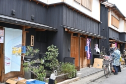 26日(日)まで「染の小道」を開催小写真3