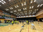 写真:準備運動の様子