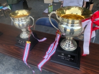 写真:優勝カップ