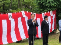 写真:ご挨拶する吉住区長