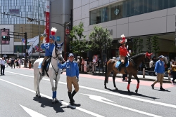 7月・8月は「社会を明るくする運動」強調月間 新宿通りで広報パレードを実施小写真2
