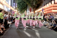 写真:神楽坂まつりの様子