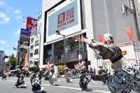 写真：新宿エイサーまつりの様子